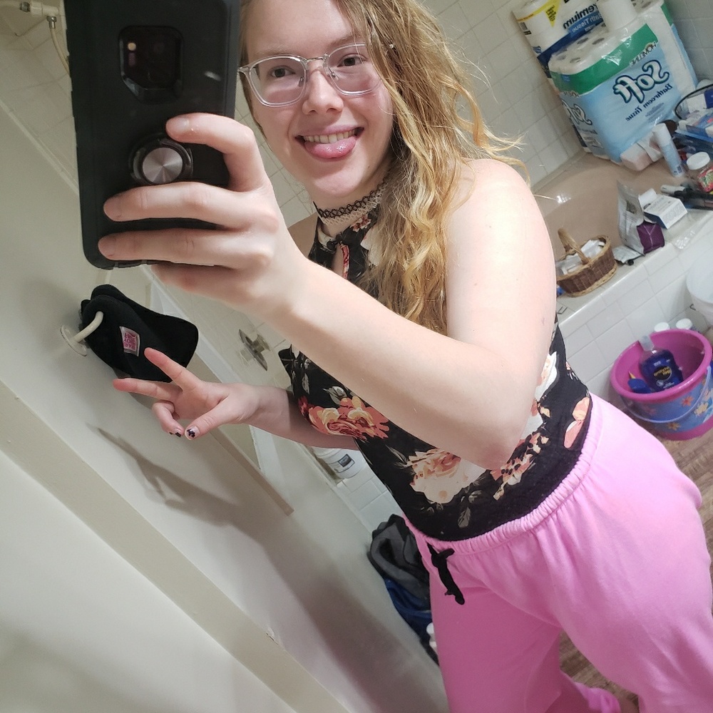 Meet your Posher, Jessica